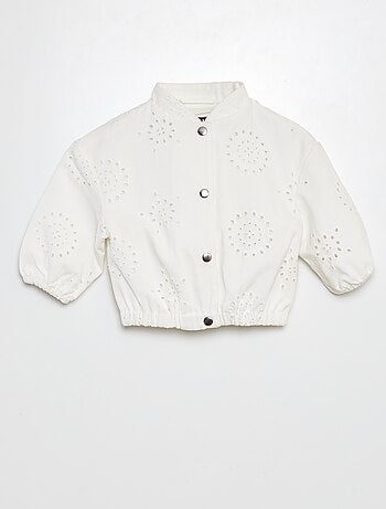 Jasje met broderie anglaise