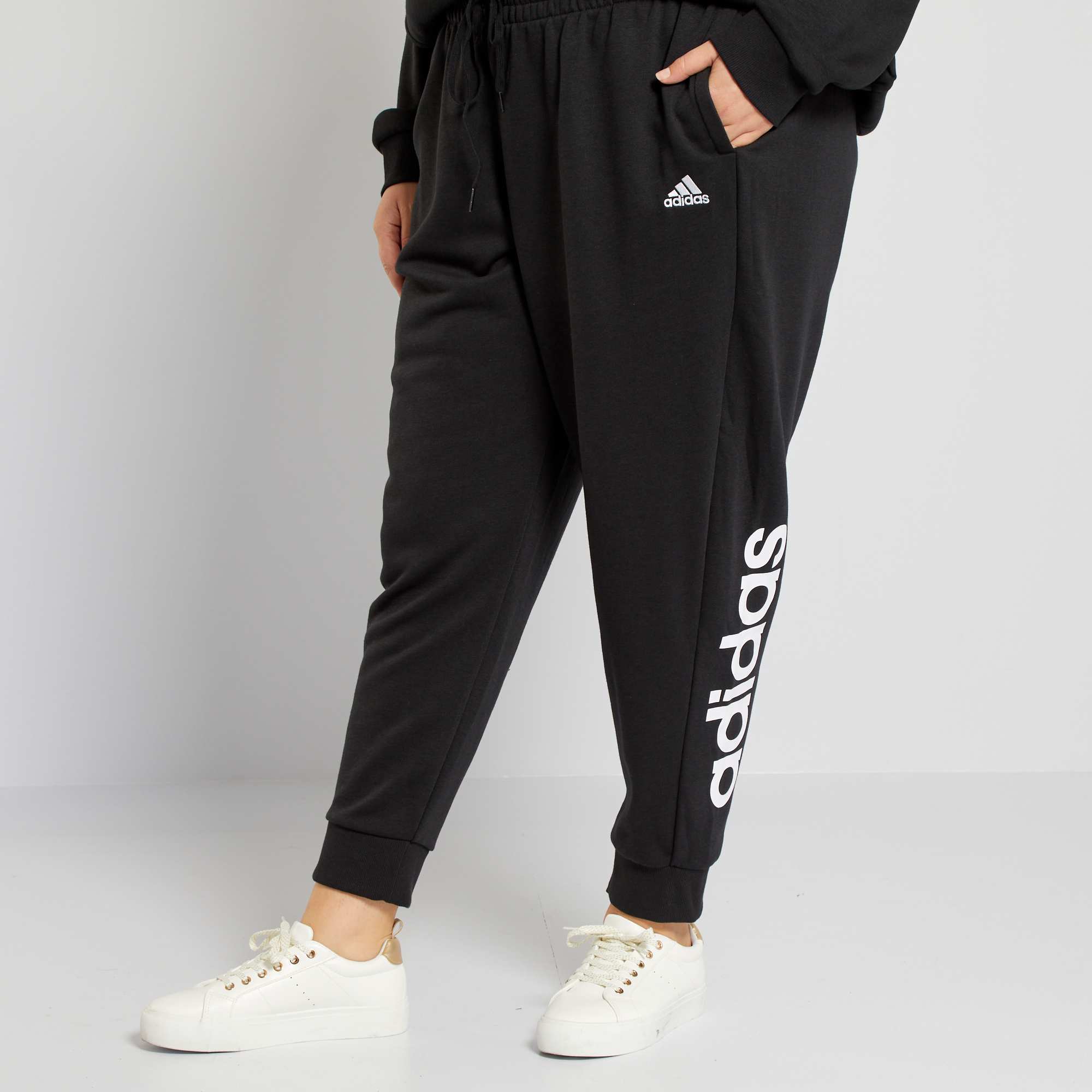 adidas Originals Adicolor Plus Size joggingbroek zwart/wit | wehkamp