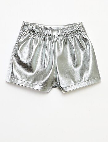 Korte rok van imitatieleer