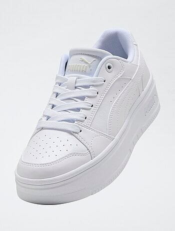 Lage, effen Puma-sneakers