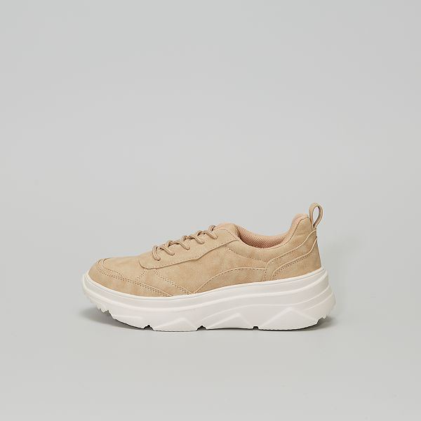 Trend: schoenen met dikke zolen voor dames