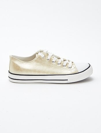 Lage sneakers van goudkleurig imitatieleer