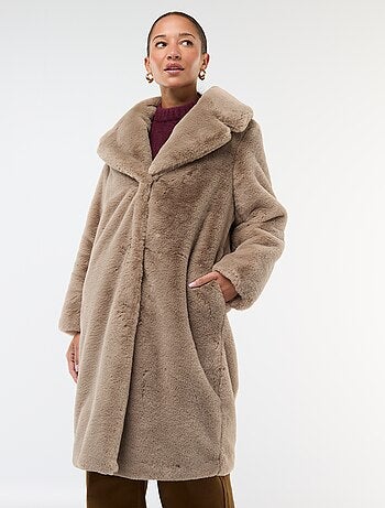 Lange jas van imitatiebont