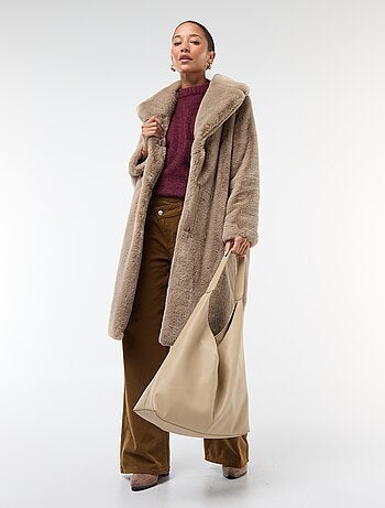 Lange jas van imitatiebont