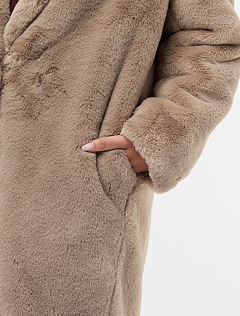 Lange jas van imitatiebont