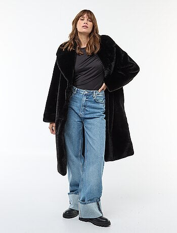 Lange jas van imitatiebont