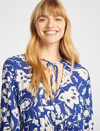 Lange jurk met motiefje en henleykraag