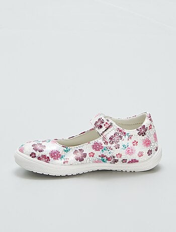 Mary-Janes met bloemmotiefje