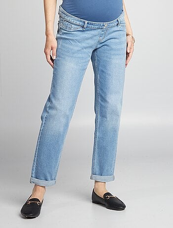 Mom-fit zwangerschapsjeans met scheurtjes