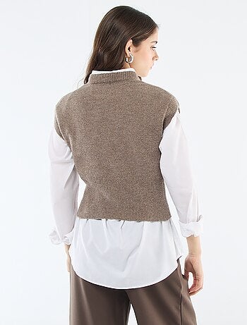 Mouwloos truitje van warm tricot