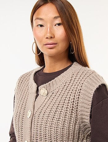 Mouwloos vestje met knoopsluiting