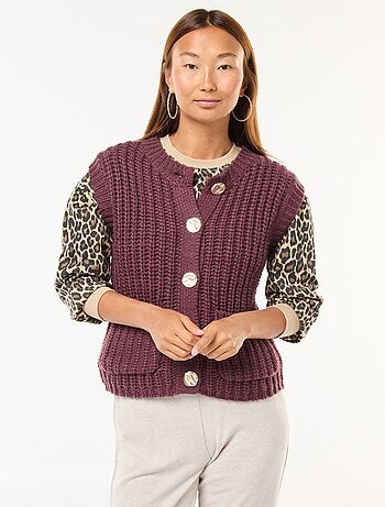 Mouwloos vestje met knoopsluiting
