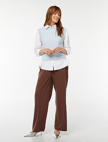 Mouwloze, gebreide trui