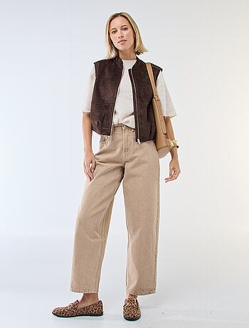 Mouwloze jas van suèdine