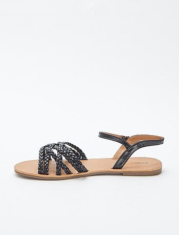 Sandalen van imitatieleer met gevlochten bandjes