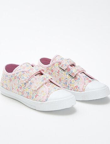Sneakers met bloemenprint