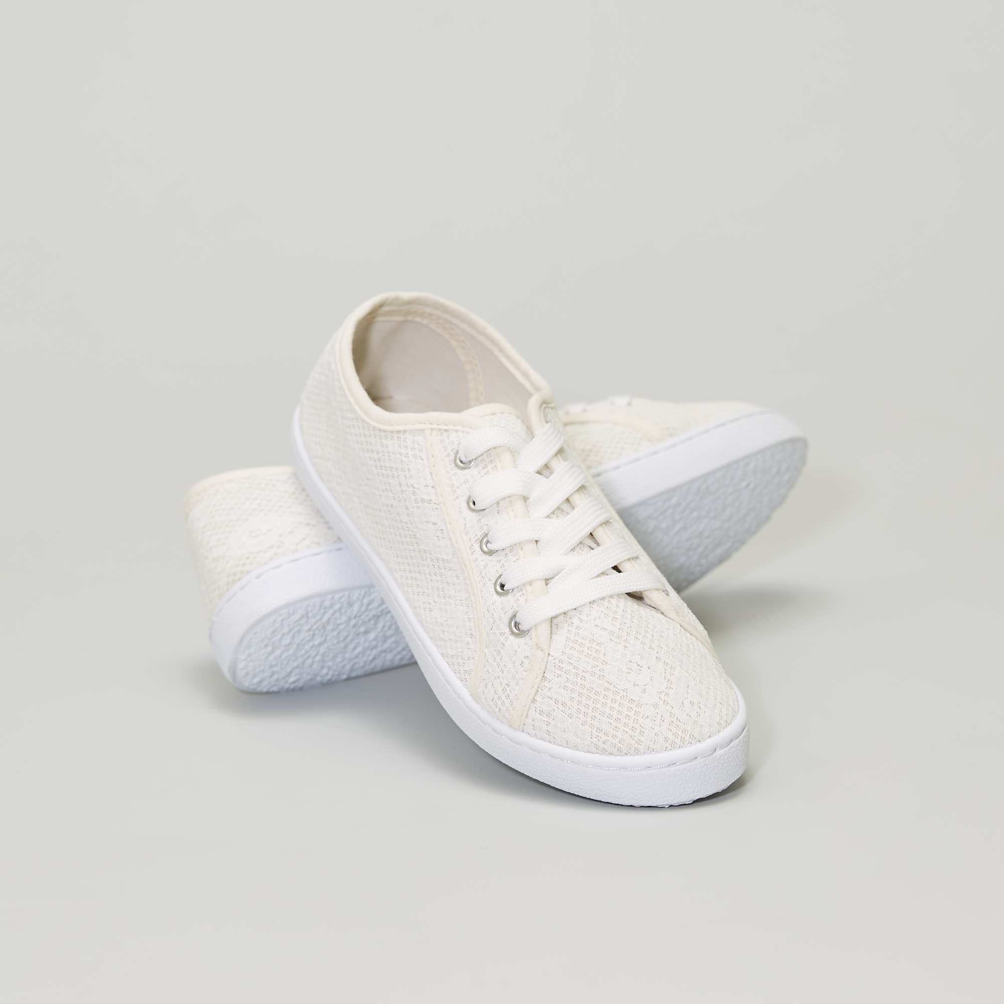 Burberry salmond dames sneakers wit/bruin vind je in Sneakerstad