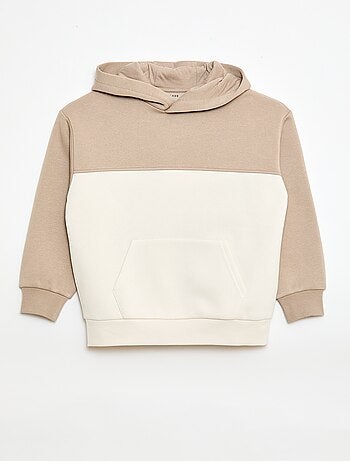 Sweater met kangoeroezak en kap