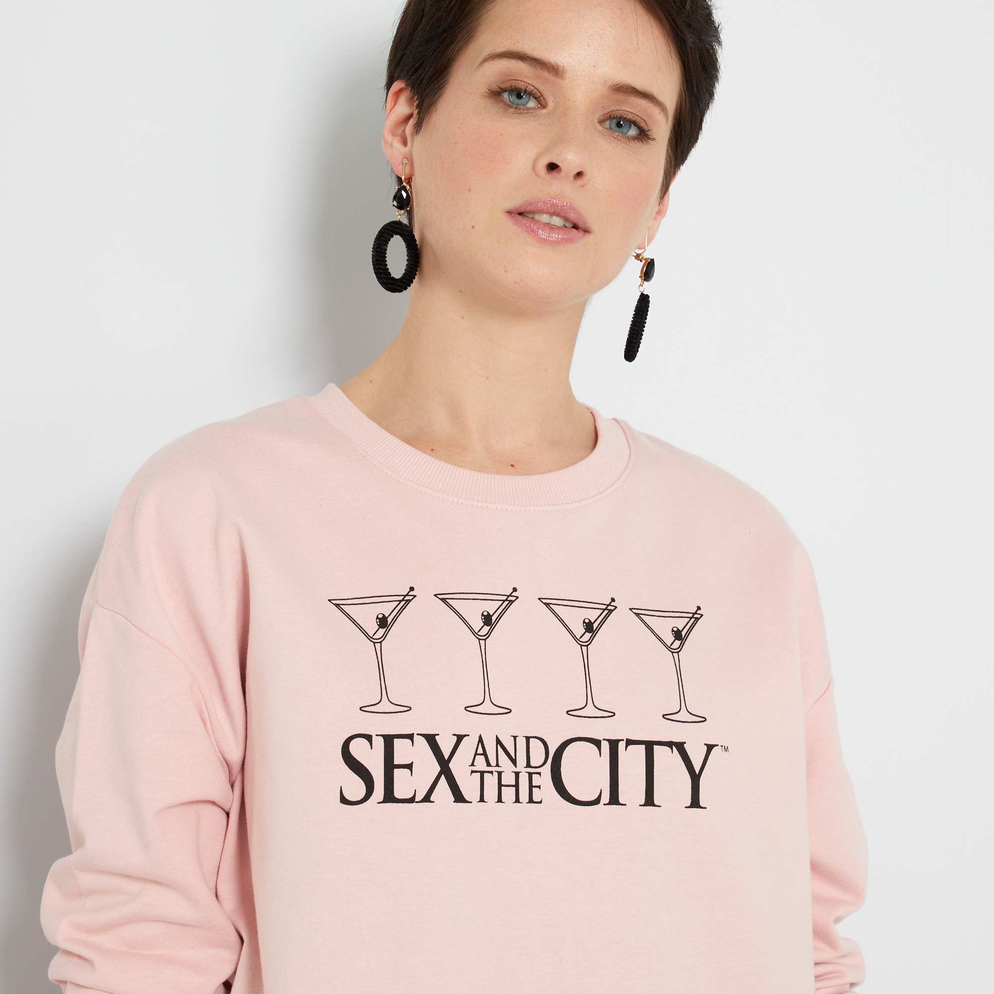 Sweater Sex And The City Femme Rose Kiabi 450€ 8882