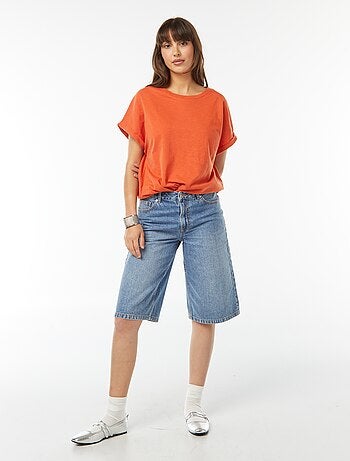 T-shirt met opgetrokken korte mouwen