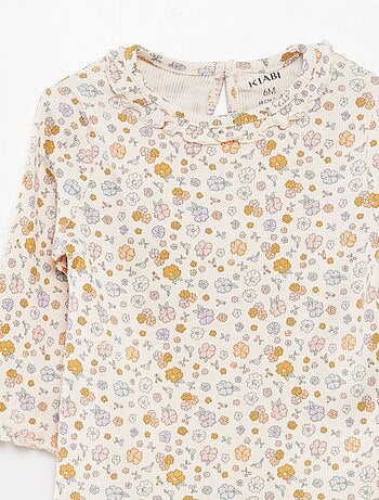 T-shirt met ribbeltextuur en volants rond de hals