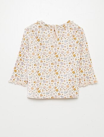 T-shirt met ribbeltextuur en volants rond de hals