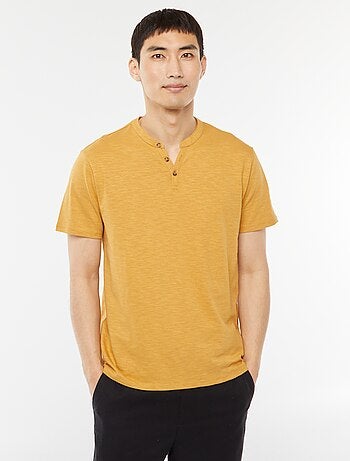 T-shirt met tuniekhals en korte mouw