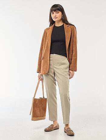 Trui van effen ribstof met ronde kraag