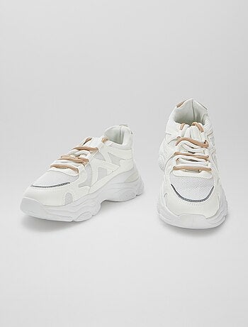 Tweekleurige sneakers met dikke zool
