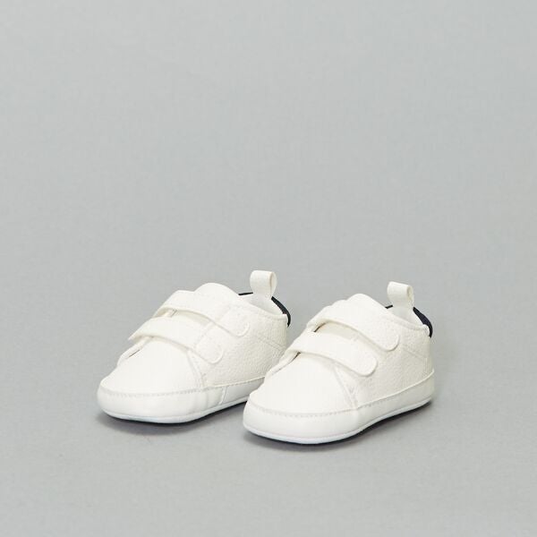 Tweekleurige sneakers met klittenband Jongens babykleding - sneeuw wit -  Kiabi - 6,00€