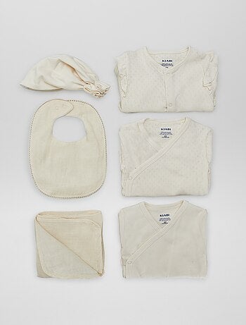 Uniseks geboortebox 'New born in the family' - 6 stuks