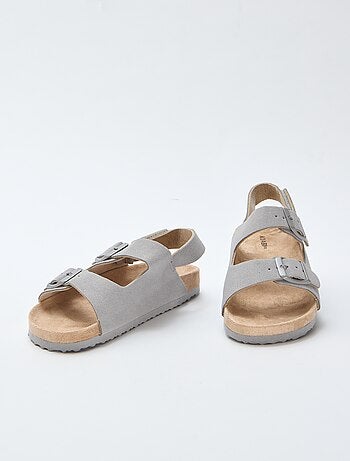 Platte sandalen van suedine met verstelbare bandjes