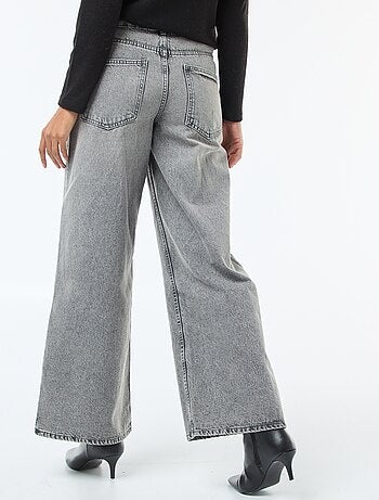 Wijde jeans met dubbele knoopsluiting