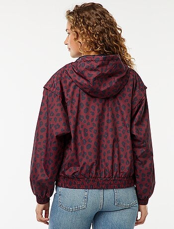 Windjack met capuchon en luipaardmotief