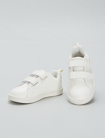 Witte lage sneakers