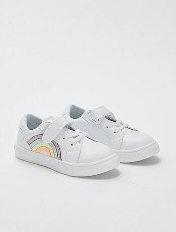 Witte lage sneakers