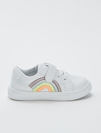 Witte lage sneakers