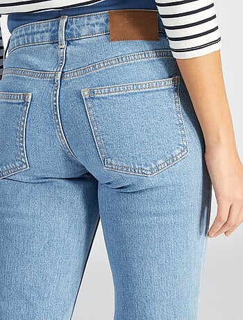 Zwangerschapsjeans met wijd uitlopende pijpen