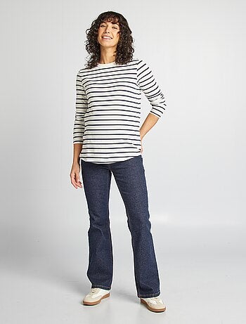 Zwangerschapsjeans met wijd uitlopende pijpen